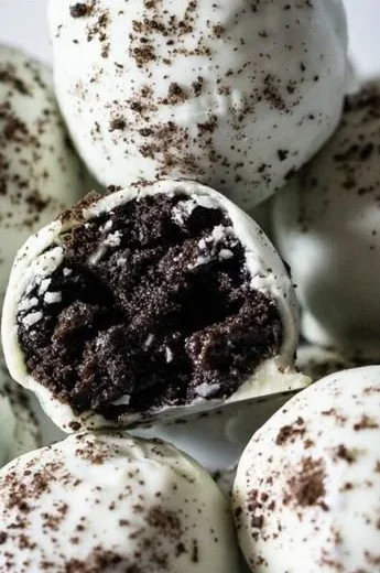 Delicious homemade Oreo Cake Balls ready to enjoy