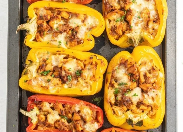Healthy stuffed peppers recipe with chicken and fresh vegetables