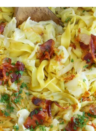 Plate of Polish Haluski featuring cabbage and noodles